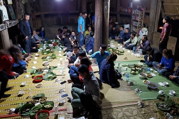 tet co tu o vung cao xu quang net van hoa doc dao