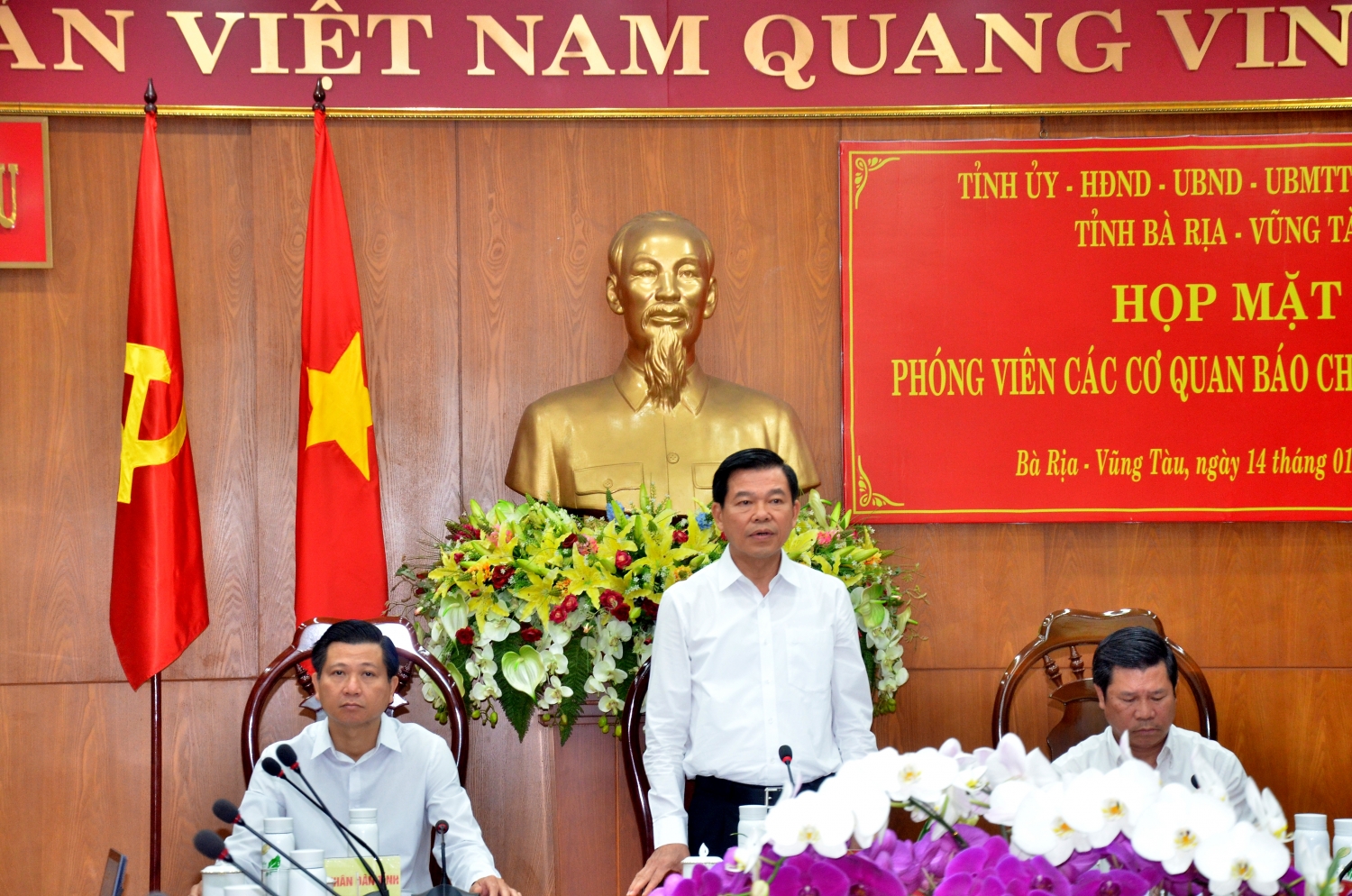 lanh dao tinh ba ria vung tau luon ca u thi la ng nghe ca c y kie n pha n bie n
