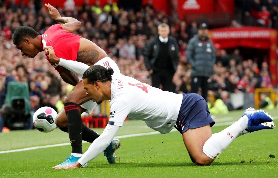 xem truc tiep liverpool vs man utd ngoai hang anh 23h30 ngay 191