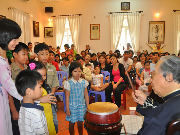 cay dai thu cua nen am nhac dan toc da ra di